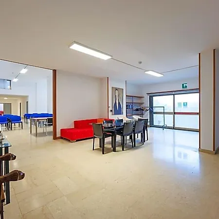 Uno Hotel 3*