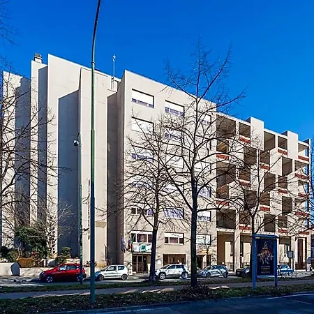 Hotel Uno 3*