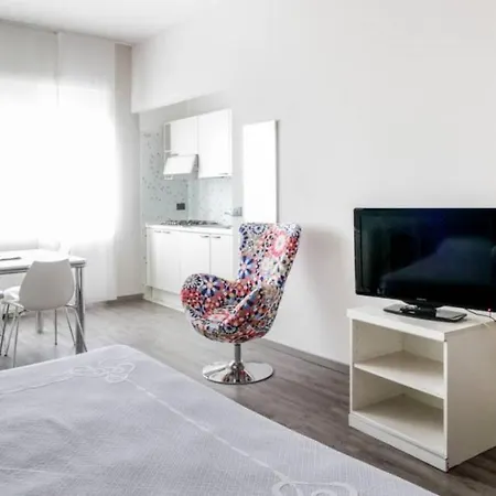 Uno 3* Turin