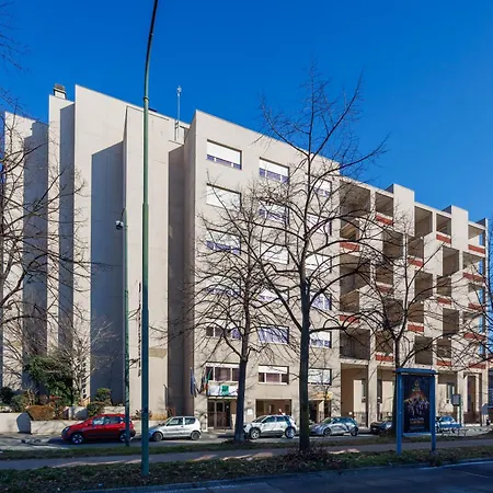 Uno 3* Turin