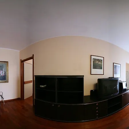 Uno Hotel 3*
