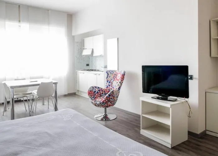 Uno 3* Torino
