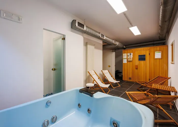 Hotel Uno 3*