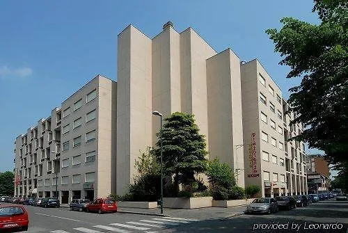Uno 3* Torino