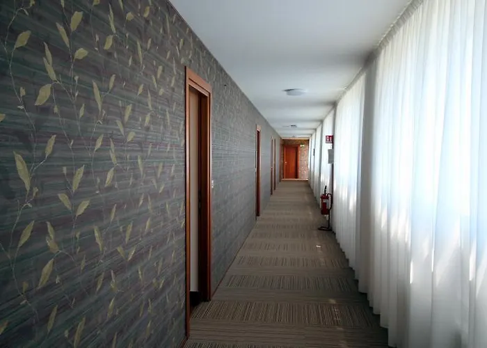 Uno Hotel